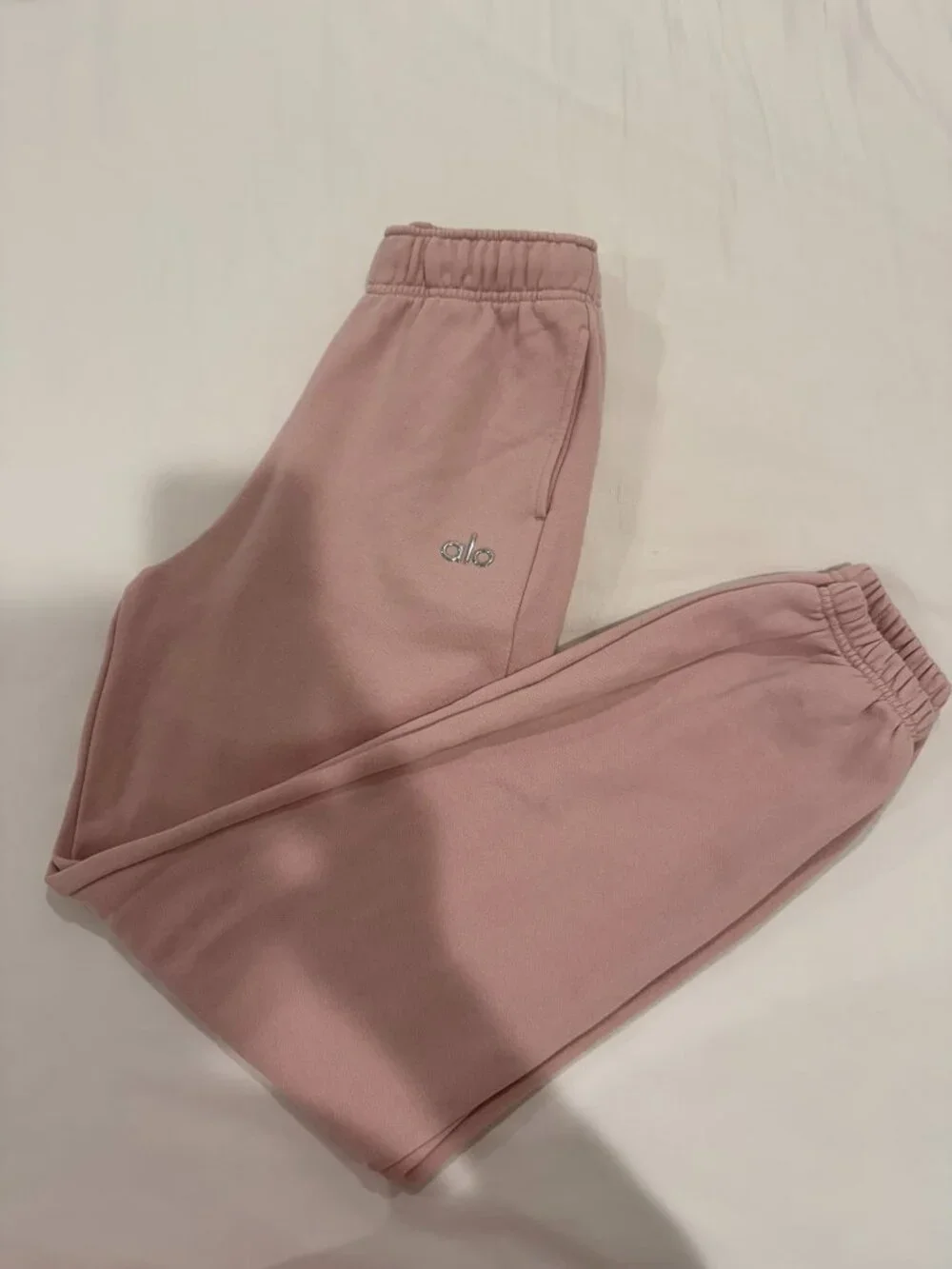 Alo Yoga Accolade Sweatpants in Pink Quartz, Size XXS